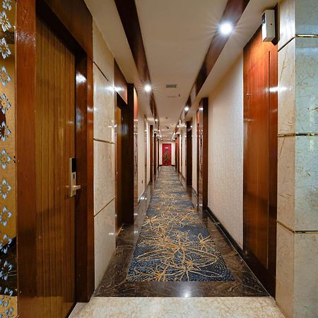 Kingston Hotel Bangalore Exterior foto