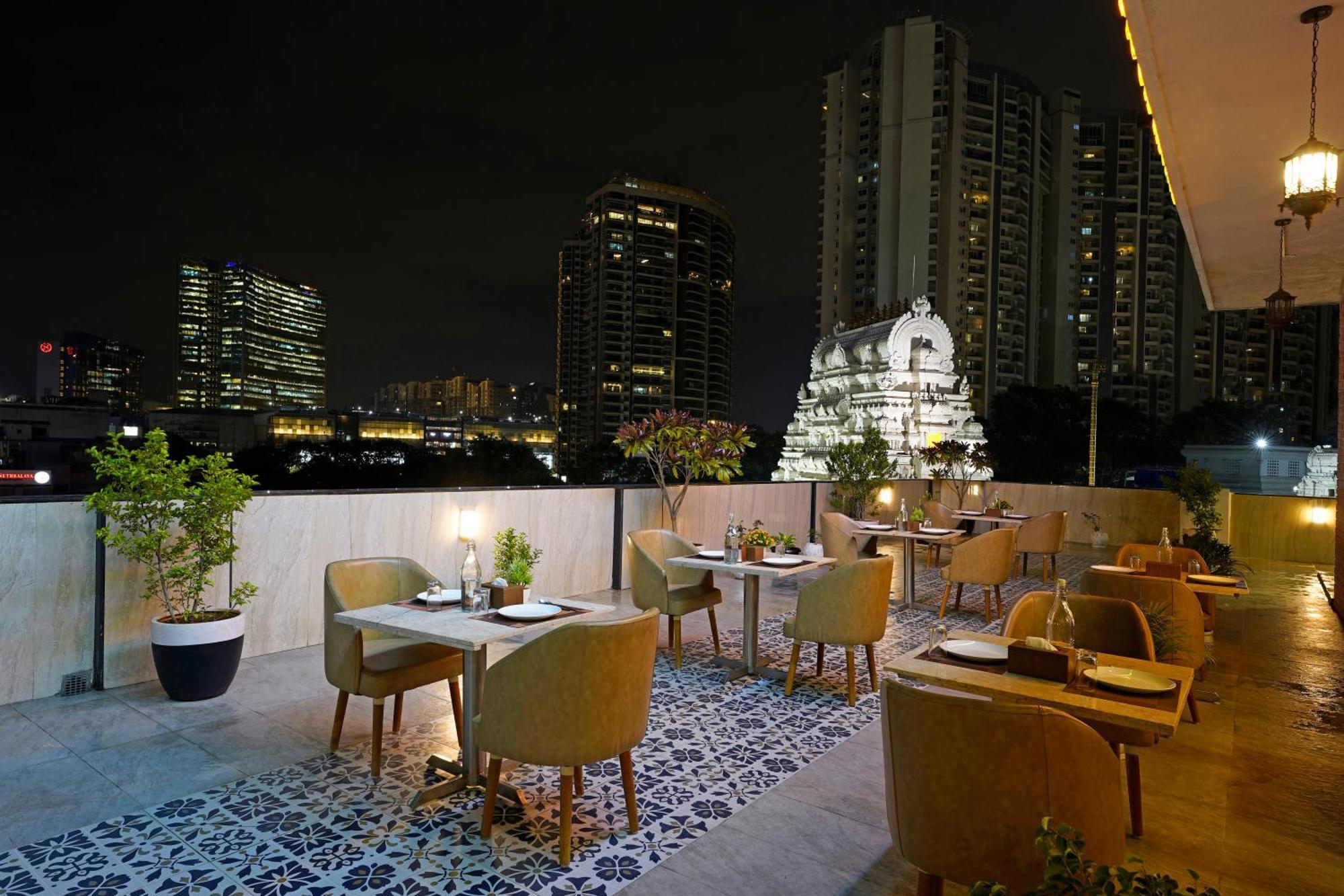 Kingston Hotel Bangalore Exterior foto